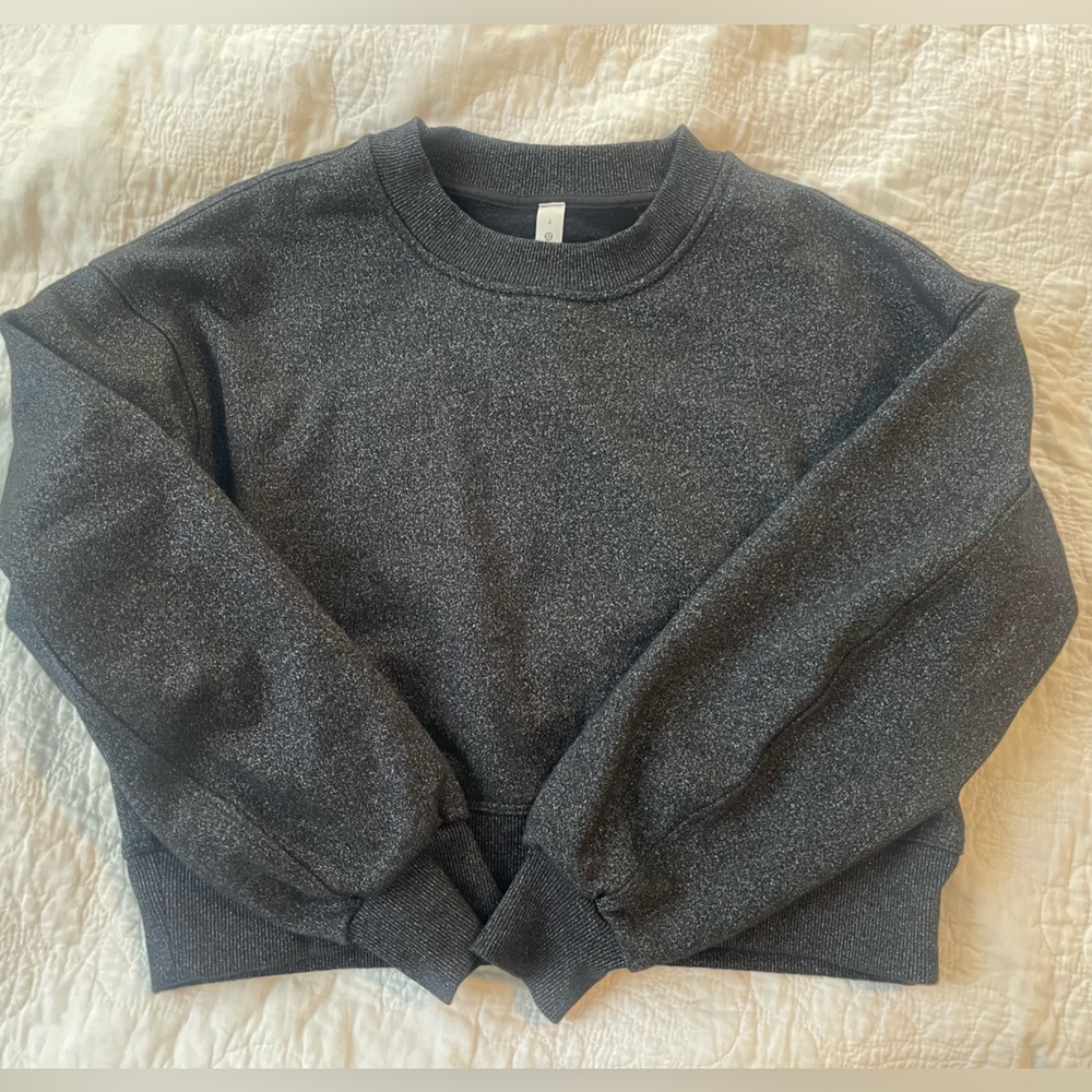 Lululemon oversized crop crew black sparkle size 2. Limited edition. Like new